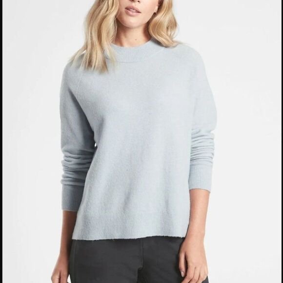 Athleta Merino Wool Blend Hawthorn Crew Sweater Size M - Picture 1 of 10